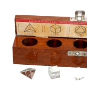 Meilleure offre sur Crystal Quartz Sacred Geometry Set | Obtenez Crystal Quartz Sacred Geometry Set Healing Metaphysical items acheter - Product Image 1