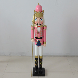 Grands <span class=keywords><strong>Casse</strong></span>-Noisettes de Noël Géants, Ornements en Bois de Noël, Décorations <span class=keywords><strong>Casse</strong></span>-Noisettes, Soldat <span class=keywords><strong>Casse</strong></span>-<span class=keywords><strong>Noisette</strong></span> Géant en Bois de 1,80 m (Taille Réelle) - Product Image 4