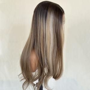 Perruque synthétique Futura courte, résistante à la chaleur, avec partie centrale, dentelle transparente, ondulations superbes, sans colle, ligne de cheveux naturelle, style français - Product Image 3