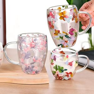 Taza de Vidrio de Doble Pared Aislada con Diseño de Flores Secas para Beber Café, para Cocina y Hogar, Venta al Por Mayor - Product Image 2