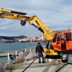 เครนดาดฟ้าพับไฮดรอลิกบูมยืดไสลด์เครนดาดฟ้าพับได้ทางทะเล 25 ตันความสามารถในการรับน้ําหนักสูงคุณภาพดีที่สุด - Product Image 4