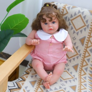 Vente en gros réaliste jolie fille entièrement en silicone bébé renaître kit cheveux bouclés enfants partenaire accompagner supprimer la solitude 1:1 simulation - Product Image 2