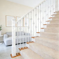 Nouveau design moderne, vente en gros, balustres en fer forgé de haute qualité blanc, gris, doré pour balustrades et escaliers de villas et appartements