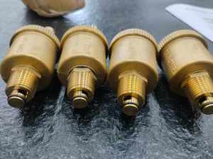 ราคาดีที่สุด E121 ช่องระบายอากาศอัตโนมัติ OEM อะลูมิเนียม - Product Image 5
