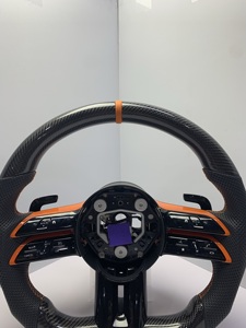 Volant en fibre de carbone pour <span class=keywords><strong>Mercedes</strong></span> <span class=keywords><strong>Classe</strong></span> C W205 <span class=keywords><strong>Classe</strong></span> E W213 Style AMG Garniture orange Cuir perforé Palette de changement de vitesse OEM - Product Image 4