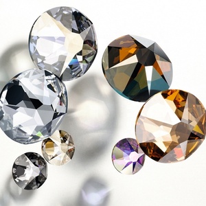 Piedras Preciosas Sueltas de Cristal con 16 Facetas, 10SS, Cristales Termoadhesivos con Pegamento Alemán para Motivos de Cristales, Venta al Por Mayor - Product Image 1
