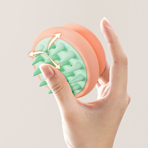 Brosse à shampooing en caoutchouc souple à ventouse pour la maison et la salle de bain, peigne démêlant pour le cuir chevelu - Product Image 1