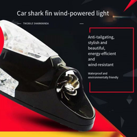 Antenne de voiture transfrontalière à aileron de requin, lampe de toit décorative, lumière d'avertissement solaire sans fil pour toutes les voitures