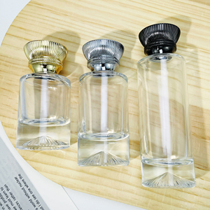 <span class=keywords><strong>Botella</strong></span> de perfume de cristal de lujo personalizada, 30ml, 50ml, 100ml de capacidad, sellado de cuello engarzado con tapas de plástico, <span class=keywords><strong>botella</strong></span> vacía, atomizador en espray - Product Image 5