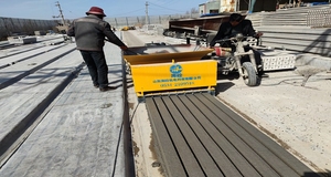 Extrusion de béton, ciment, linteau faisant la machine/piliers/<span class=keywords><strong>poteau</strong></span> d'escrime/colonne 'H'/extrusion de faisceau 'T' formant la machine - Product Image 4