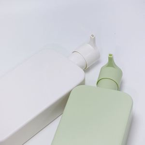 ขวดแชมพูพลาสติกคุณภาพสูงสีเขียวขนาด 350 มล. พร้อมโลโก้สั่งทำพิเศษ - Product Image 2