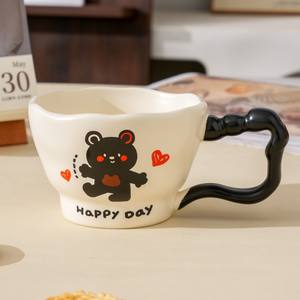Taza de Cerámica con Diseño de Oso, Color Marrón, Boca Ancha con Asa, Tema de Día Lluvioso, Taza de Café para Estudiantes - Product Image 4