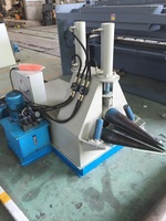 Prix de la machine à rouler le cône 3*600 500 machine de moulage de bouche de corne de production de cône élevé