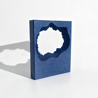 Moderne Umweltfreundliche Glas-Kristall Pyramidenförmige Auszeichnungsplakette mit Sandstrahleffekt und Individueller Lasergravur für Firmen-Trophäen