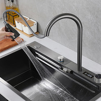Évier intelligent multifonctionnel à affichage numérique Évier de cuisine cascade 304 en acier inoxydable à cuvette unique de luxe