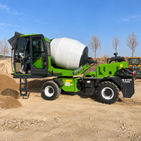 Camion malaxeur à béton autochargeur à petites roues de 2 m³ pour la construction, malaxeur à ciment tout-terrain