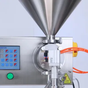 छोटे अर्द्ध स्वचालित एयरोसोल इत्र शीतल पेय के लिए तरल भरने की मशीन
