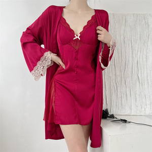 Pijama de mujer sexy de dos piezas de alta calidad con mangas largas, cuello en V, de seda helada roja, sin espalda, con almohadillas en el pecho, para uso diurno/nocturno - Product Image 2