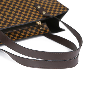 Vente en gros de sac en cuir pour femme Ensemble de quatre pièces tendance Sac à bandoulière imprimé Sac à main de grande capacité Sac de loisirs simple de luxe pour femmes - Product Image 6