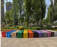 Banc de jardin et de parc moderne et luxueux pour hôtels, banc en métal imperméable et anti-soleil d'extérieur pour écoles et ateliers