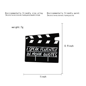 Set <span class=keywords><strong>de</strong></span> cinéma Broche en émail Je parle couramment dans les citations <span class=keywords><strong>de</strong></span> films Broche Sac Vêtements Épingle <span class=keywords><strong>de</strong></span> revers Badge Bijoux Cadeau pour les amis - Product Image 6