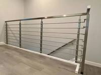 Système de balustrades et rampes contemporains en acier inoxydable pour terrasses et escaliers, résistants à la rouille, pour villas et hôtels