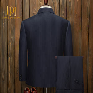 Un <span class=keywords><strong>costume</strong></span> de <span class=keywords><strong>mariage</strong></span> pour hommes de haute qualité avec un motif de boutons à simple boutonnage et une coupe de style Zhongshan - Product Image 2