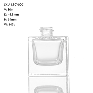 Flacons carrés en verre dépoli transparent de 30 ml avec pompe à lotion et couvercle noir pour sérum de <span class=keywords><strong>soin</strong></span> de la peau, emballage de luxe pour produits de <span class=keywords><strong>soin</strong></span> OEM - Product Image 2