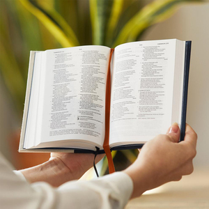 Biblia de Tapa Dura con Encuadernación Cosida, Papel Bíblico, Cubierta de Lino Personalizada, Borde Dorado, Papel Artístico, para Uso en Shabat, Precio Competitivo - Product Image 3