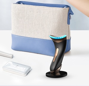 Masseur chauffant vibrant pour le cou, étanche, anti-rides, raffermissant la peau, outil de beauté pour usage domestique - Product Image 1