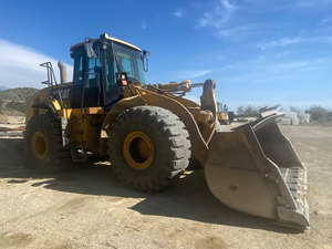 Presque neuf, chargeur sur pneus Cat 966h d'occasion Cat 966 966m 966h 988k cat Loader de haute qualité en vente pour la construction - Product Image 2