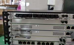 Componentes del Chasis Integrado AC del Router Empresarial NetEngine 8000 M8 (Incluye 2*Fuente de Alimentación AC, Caja de Ventilador) 02353EWU  CR8BM8BKPAC1 - Product Image 3