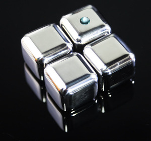 Pierres à Whisky en Métal de Qualité Alimentaire 304, Cubes de Glace en Acier Inoxydable, Réutilisables, Vente Chaude - Product Image 6