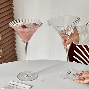 Flûtes à vin en cristal soufflé à la main, style origami, à rayures dorées, 260 ml, verres à cocktail martini cannelés - Product Image 4
