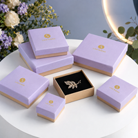 Boîte d'emballage cadeau en papier rigide écologique avec logo personnalisé pour montre, bague, emballage de luxe, papier spécial, mousse de velours