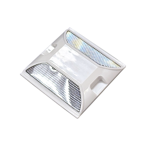 Réflecteurs routiers en plastique ABS rouge, <span class=keywords><strong>bleu</strong></span>, blanc, jaune, PMMA, yeux <span class=keywords><strong>de</strong></span> chat réfléchissants pour voies <span class=keywords><strong>de</strong></span> circulation et allées - Product Image 1