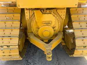 Used for D6R Crawler Dozer 2024 <b>Model</b> Certified Shanghai China Original Parts Enclosed ROPS Cabin 185HP <b>Engine</b> 20.5 Ton - Product Image 3
