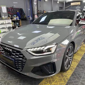 Vinilo para Automóviles Gris Nado PET de Alto Brillo con Liberación de Aire y Autoreparación de 8.5mil, Rollo de Película para Envoltura Completa de Vehículos que Cambia de Color - Product Image 1