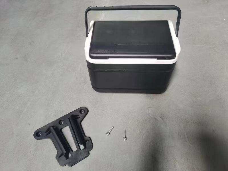 ที่เก็บความเย็นในรถคลับ