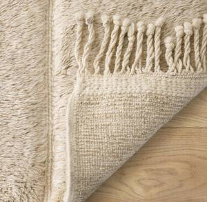 Tapis marocain en laine noué à la main, tapis berbère fait main, tapis décoratif sur mesure pour hôtel, villa, complexe hôtelier - Product Image 3