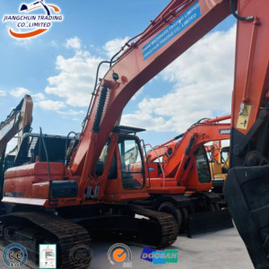 Excavatrice d'occasion Doosan DX300 avec moteur puissant, boîte de vitesses, pompe, 30 tonnes, modèle 2024, performances hydrauliques stables - Product Image 1