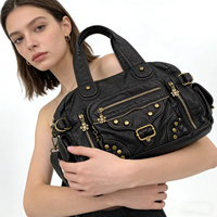 Sac fourre-tout rétro Y2K style Hot Girl avec rivets, grande capacité, multi-poches, sac à bandoulière simple pour la rue