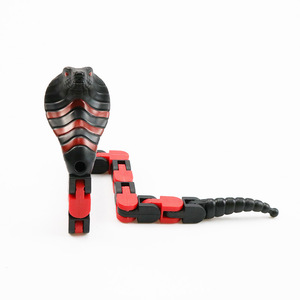 Piñón Giratorio Mecánico Transformable para Dedo, Pulsera Serpiente Creativa y Versátil para Aliviar el Estrés, Juguete de Cadena de Serpiente, Regalo para Niños - Product Image 4