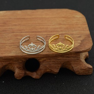 Exquisite Popular Design Double Layered Crown Ring Light Luxury Vintage Style Women's Stainless Steel Rings Fashionable Jewelry - Product Image 1