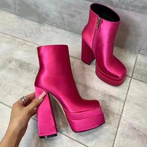 Bottes pour femme en soie, couleur personnalisée, fermeture éclair latérale, semelle épaisse, plateforme de luxe - Product Image 1