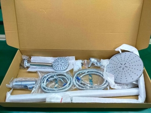 Juego superior cromado de ABS, accesorios de ducha de lluvia, manija única moderna para colgar en la pared, modo de salida de agua multifuncional - Product Image 6