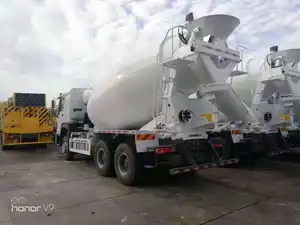 Caminhões de cimento usados betoneira 10 metros cúbicos caminhão betoneira Howo preço do caminhão betoneira usado