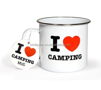 Tasses à café en céramique émaillée écologiques personnalisées en gros, pour usage en camping, avec anneau en acier coloré, design champêtre, revêtement en poudre