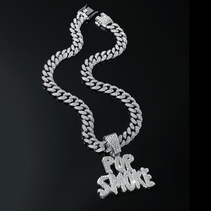 Collar con colgante de letras Hiphop exageradas, diseño popular personalizado, de aleación para hombre, joyería de moda, gran éxito de ventas 2026 - Product Image 2