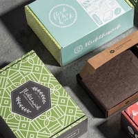 Boîtes d'expédition personnalisées en carton ondulé noir et rose pour petites entreprises